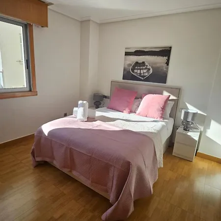 Con Increibles Vistas A La Playa De Riazor Apartamento A Coruña