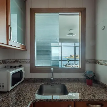 Vivienda Con Increibles Vistas A La Playa De Riazor Appartement *