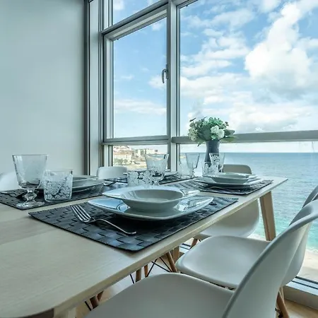 Apartamento Con Increibles Vistas A La Playa De Riazor A Coruña